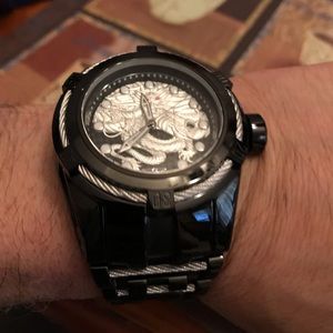 Invicta dragon bolt zeus